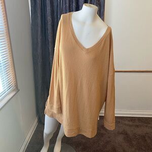 Sheila Rose Tan Waffle Knit 3/4 sleeves V-neck tunic, size 2X